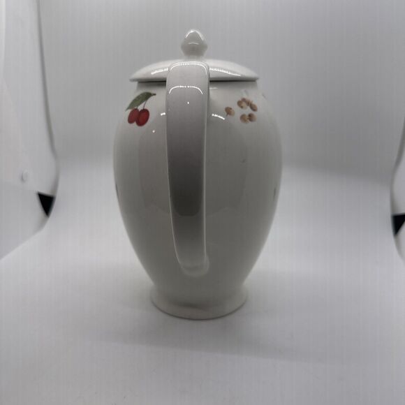 Vintage Johnson Brothers Cerise Very Rare Discounted Tea Pot Apple Basket Design - Picture 4 of 16